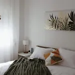 Urban Apartment *